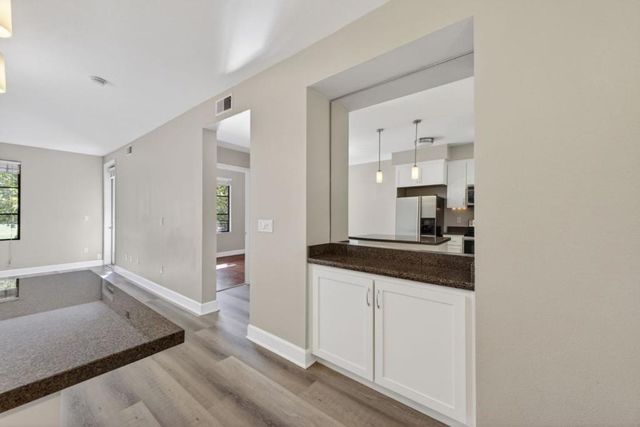 800 N 8th Street 103, San Jose, CA 95112