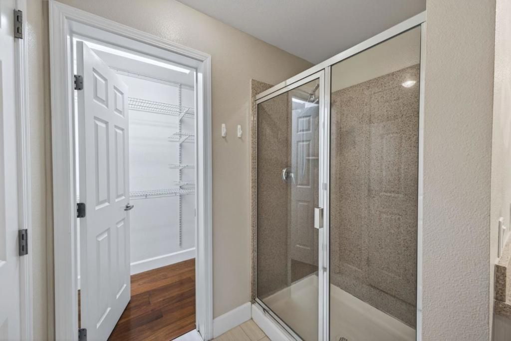 Image 25 of property listing at 800 N 8th Street 103, San Jose, CA 95112