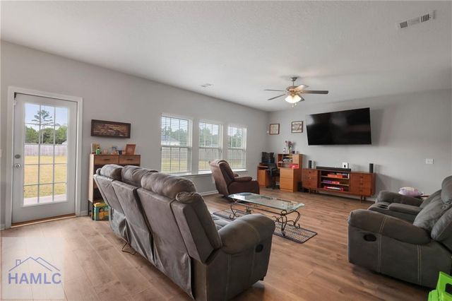 61 Avondale Drive, Ludowici, GA 31316