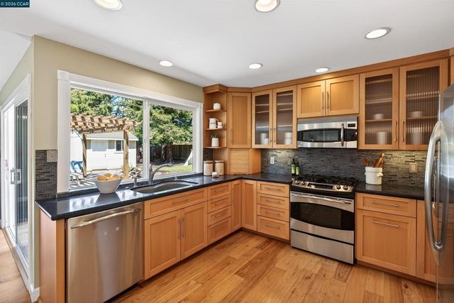 946 Cheyenne Drive, Walnut Creek, CA 94598