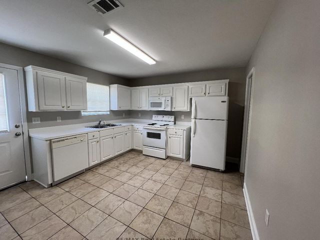 189 N Wind Ridge, Purvis, MS 39475