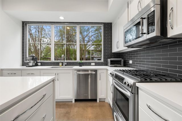 1503 Richcreek RD A, Austin, TX 78757