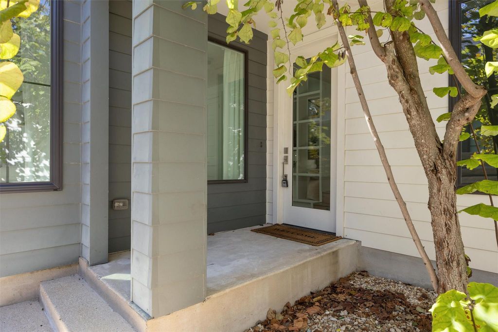 1503 Richcreek RD A, Austin, TX 78757