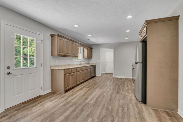 5 Paynes Church Rd, Winchester, TN 37398