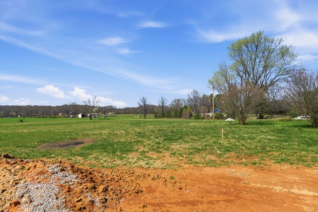 5 Paynes Church Rd, Winchester, TN 37398