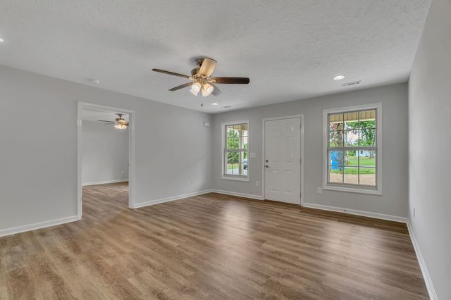 5 Paynes Church Rd, Winchester, TN 37398