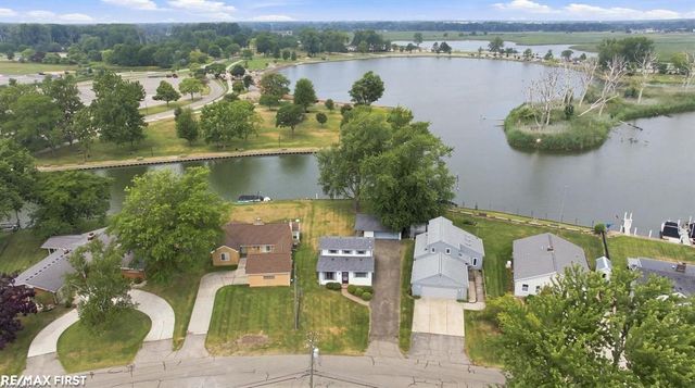38127 Huron Pointe Drive Drive, Harrison Twp, MI 48045