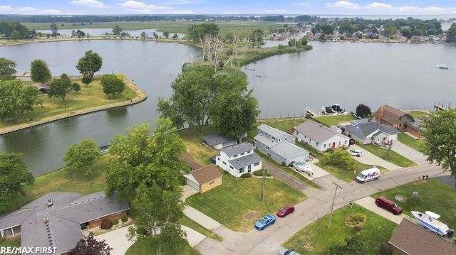 38127 Huron Pointe Drive Drive, Harrison Twp, MI 48045