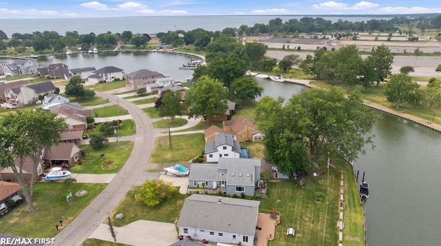 38127 Huron Pointe Drive Drive, Harrison Twp, MI 48045