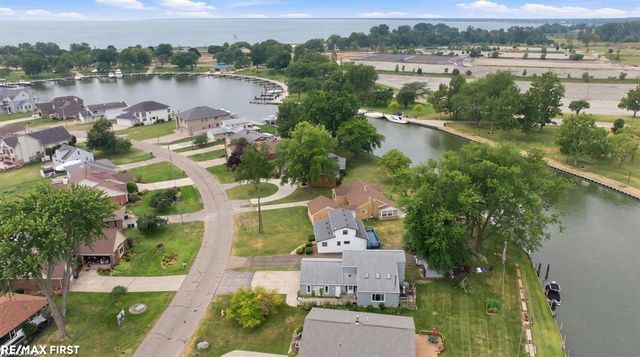 38127 Huron Pointe Drive Drive, Harrison Twp, MI 48045