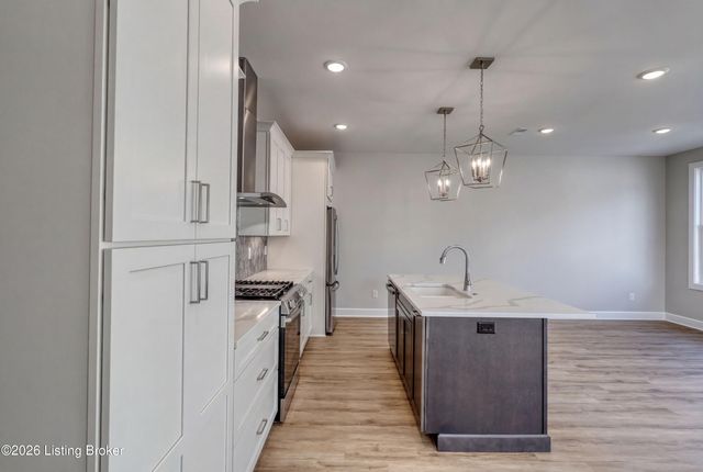 2908 Megan Thompson Way, Louisville, KY 40220
