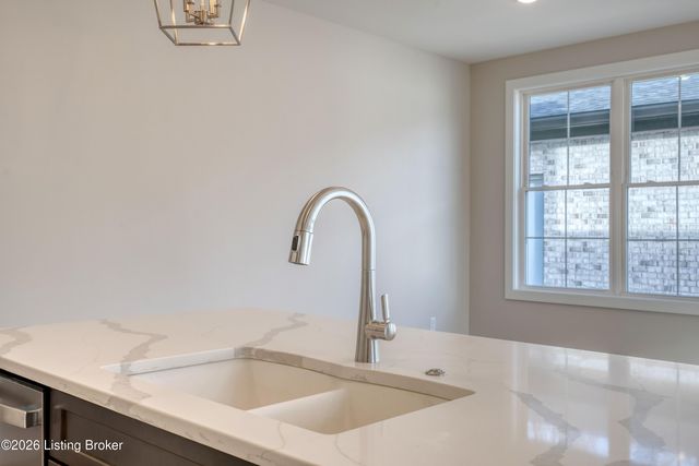 2908 Megan Thompson Way, Louisville, KY 40220