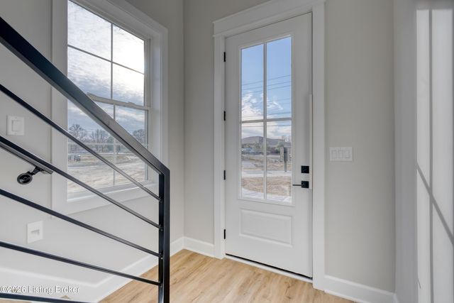 2908 Megan Thompson Way, Louisville, KY 40220