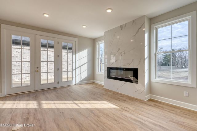 2908 Megan Thompson Way, Louisville, KY 40220