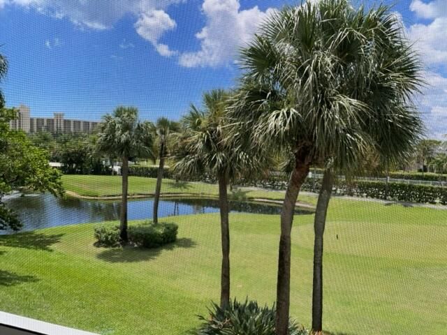 2410 Fairway Drive N, Jupiter, FL 33477