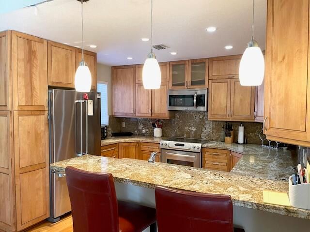 2410 Fairway Drive N, Jupiter, FL 33477