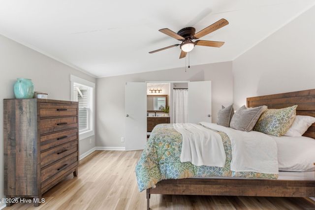 73 J E Batson Road, Hampstead, NC 28443