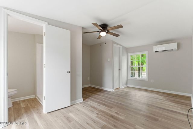 73 J E Batson Road, Hampstead, NC 28443