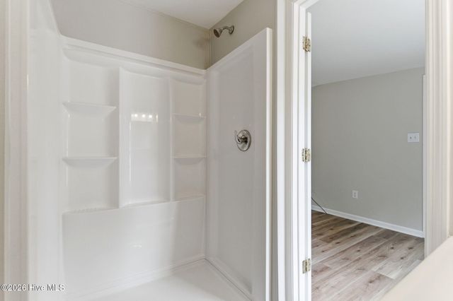 73 J E Batson Road, Hampstead, NC 28443