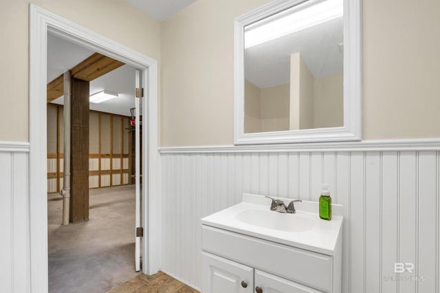 12975 Dixie Road, Fairhope, AL 36532