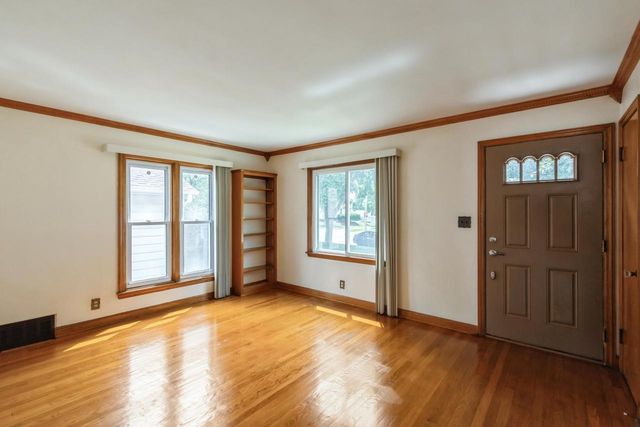 3706 N 58th BOULEVARD, Milwaukee, WI 53216