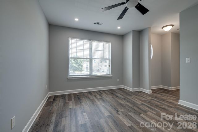 2762 Avalon Loop Road, Charlotte, NC 28269