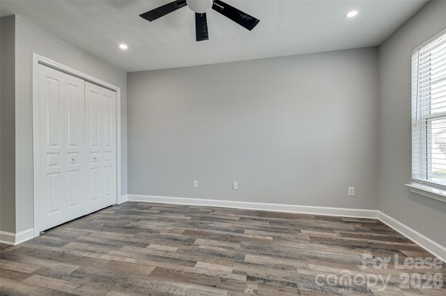 2762 Avalon Loop Road, Charlotte, NC 28269
