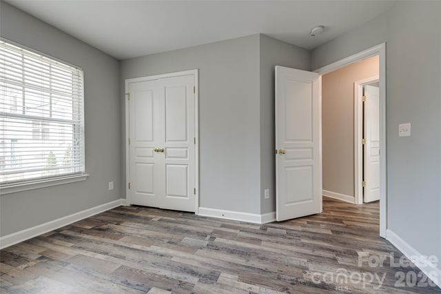 2762 Avalon Loop Road, Charlotte, NC 28269