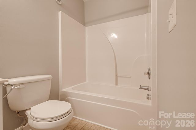 2762 Avalon Loop Road, Charlotte, NC 28269