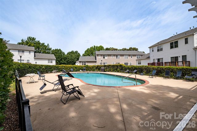 2762 Avalon Loop Road, Charlotte, NC 28269