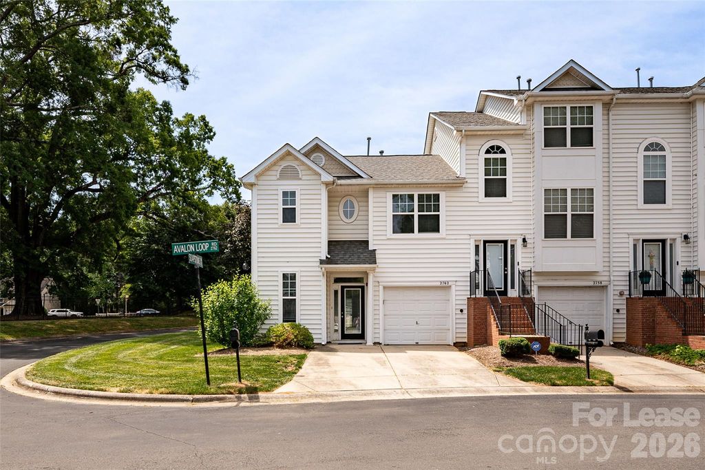 2762 Avalon Loop Road, Charlotte, NC 28269