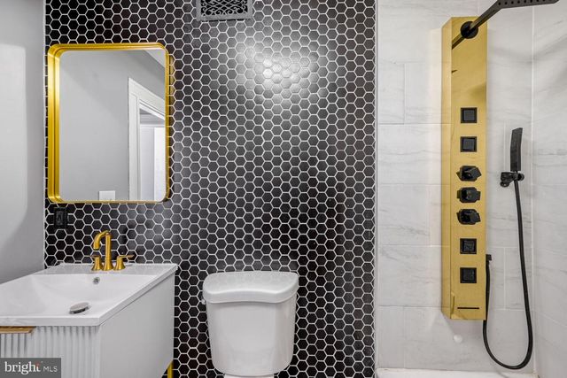 2312 CALVERTON HEIGHTS AVE, Baltimore, MD 21216