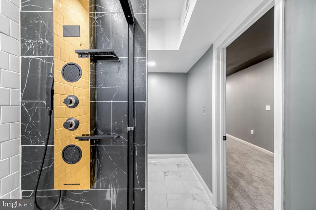 Image 15 of property listing at 2312 CALVERTON HEIGHTS AVE, Baltimore, MD 21216