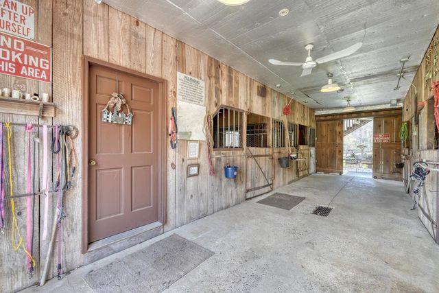 1275 Hells Hollow Road, Blue Ridge, GA 30513