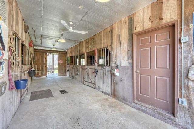 1275 Hells Hollow Road, Blue Ridge, GA 30513