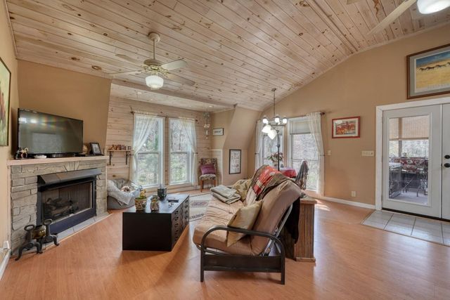 1275 Hells Hollow Road, Blue Ridge, GA 30513