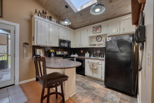 1275 Hells Hollow Road, Blue Ridge, GA 30513