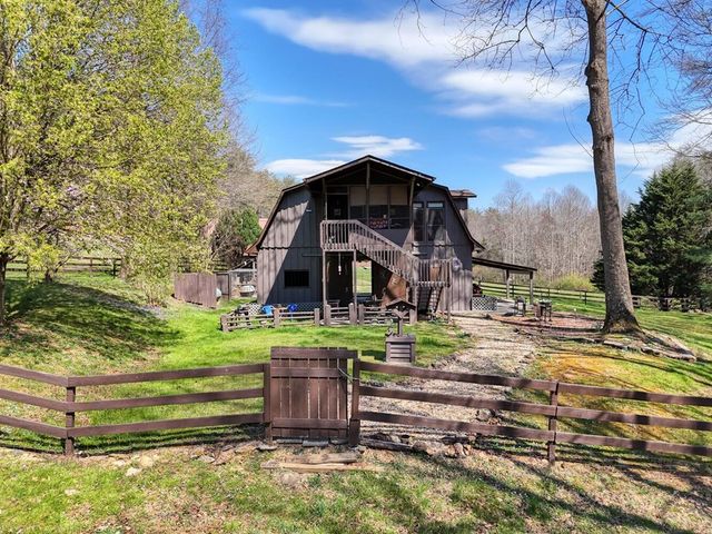 1275 Hells Hollow Road, Blue Ridge, GA 30513