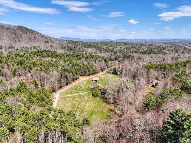 1275 Hells Hollow Road, Blue Ridge, GA 30513