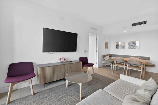 159 NE 6th Street 3905, Miami, FL 33132