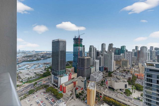 159 NE 6th Street 3905, Miami, FL 33132