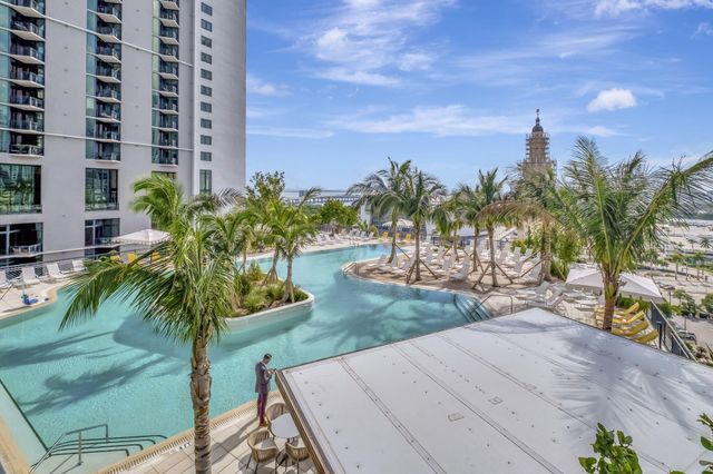 159 NE 6th Street 3905, Miami, FL 33132