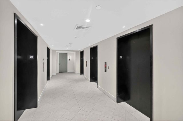 159 NE 6th Street 3905, Miami, FL 33132