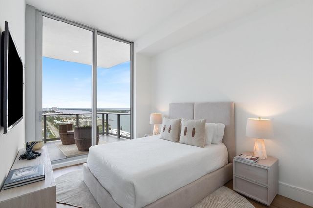 220 Lake Shore Drive 2305, Lake Park, FL 33403