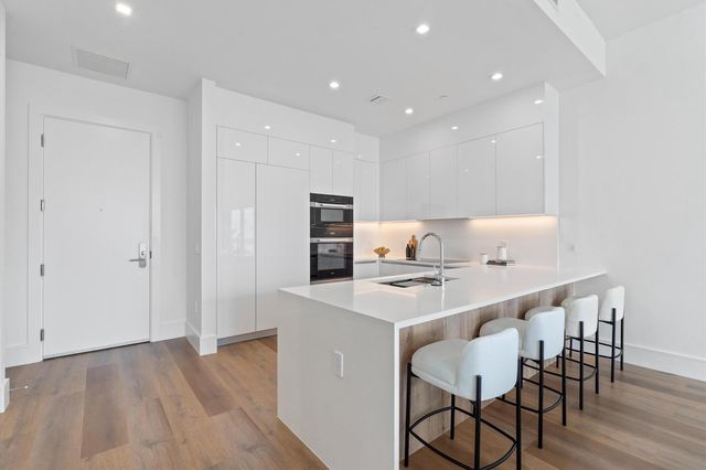 220 Lake Shore Drive 2305, Lake Park, FL 33403