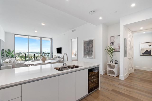 220 Lake Shore Drive 2305, Lake Park, FL 33403