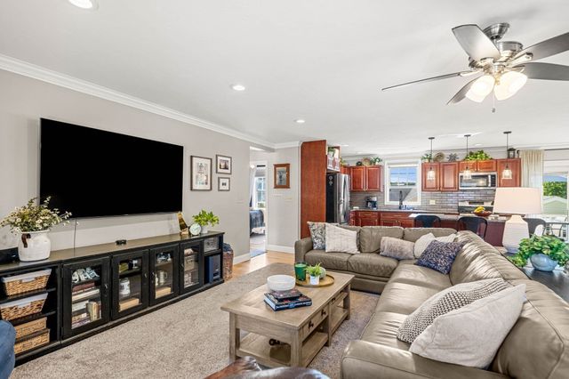 125 Fellsmere Street, Lynn, MA 01904