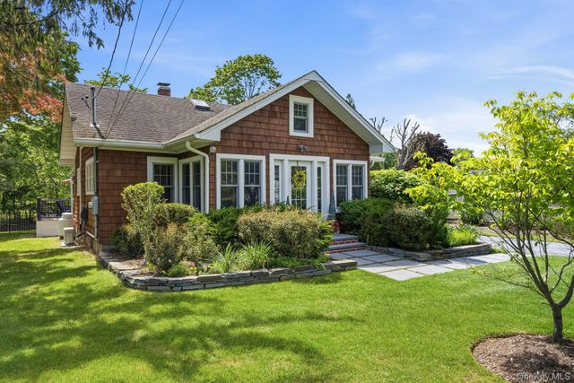 36 Watchogue Avenue, East Moriches, NY 11940