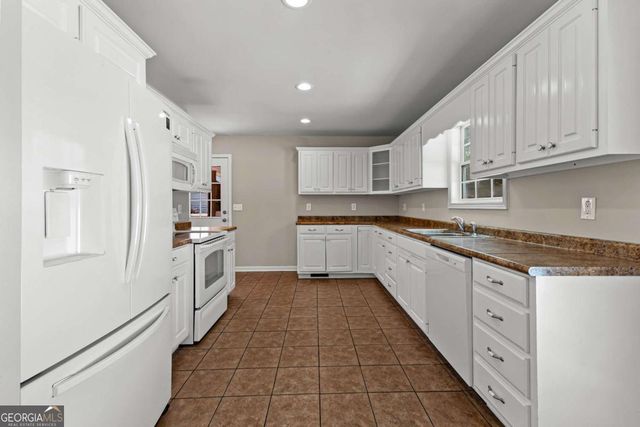 404 Thurston Avenue, Thomaston, GA 30286