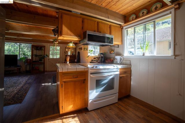 21625 Crystal Lake Dr., Sonora, CA 95370